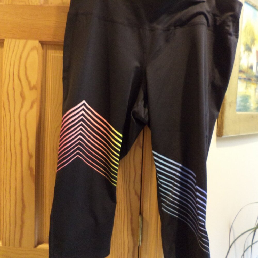 IDEOLOGY Leggings  Black with RAINBOW Accents on Thighs ~   Size: 2X ~Super Nice